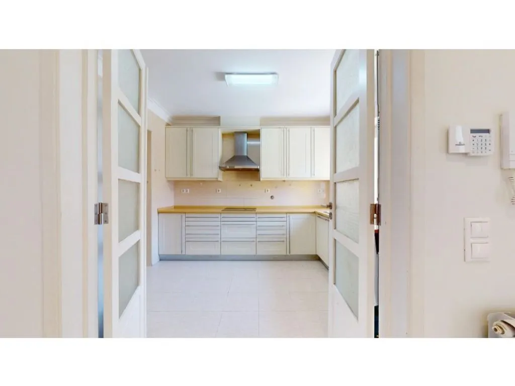 Köök - Luxury Semidetached House with Garden in Belem