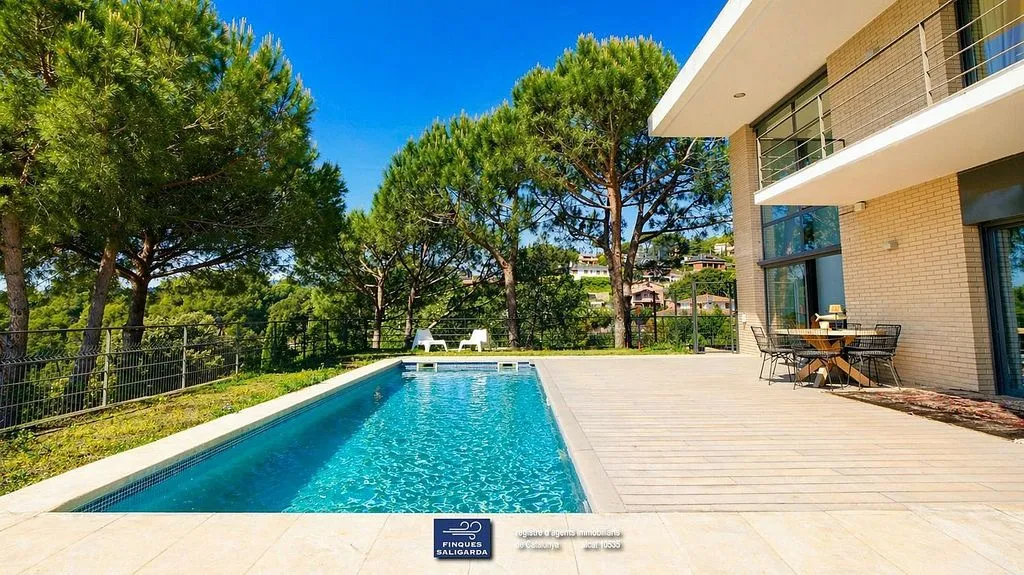pool_area
