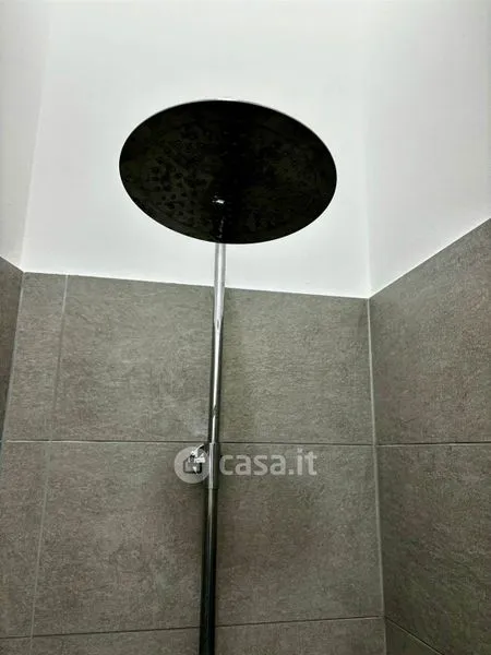 Salles de bain - Restored Loft with Office Use in Modena Est