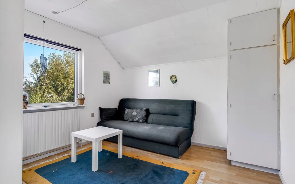 Elutuba - Split-Level House with West-Facing Garden in Erritsø