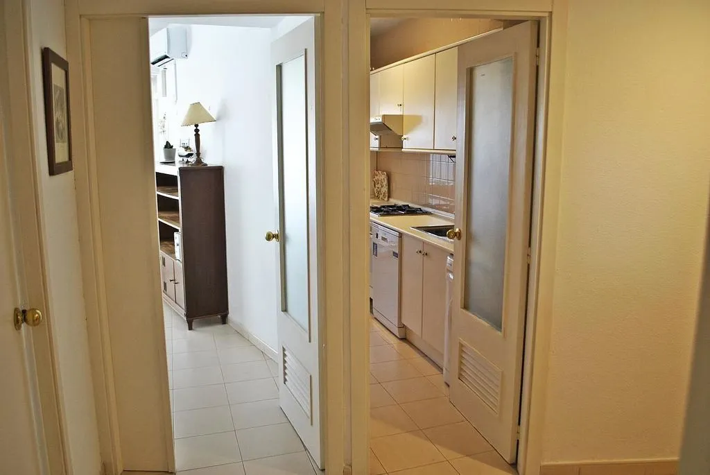 Esik - Apartment with Balcony in Los Bermejales
