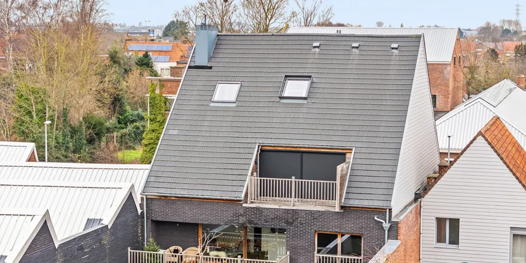 Vue aérienne - Duplex Énergétique avec Terrasse à Roeselare
