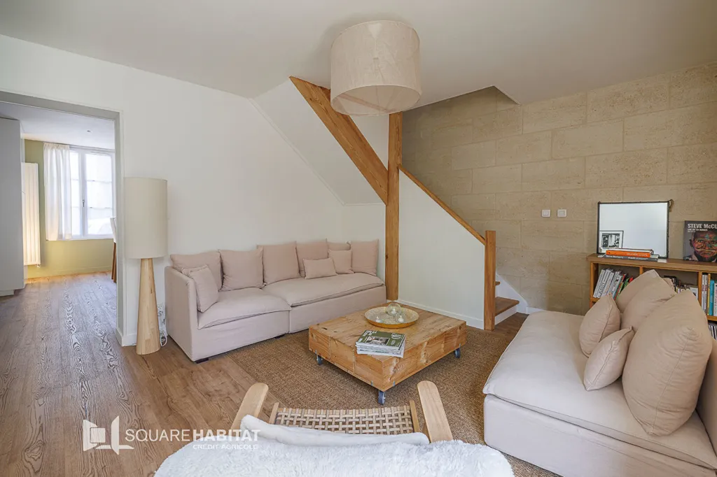 Living Room - Duplex House with Pool in Quiet Street