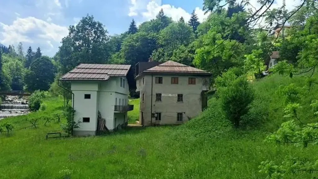 Välivaade - Rustic Property with Garden in Breguzzo