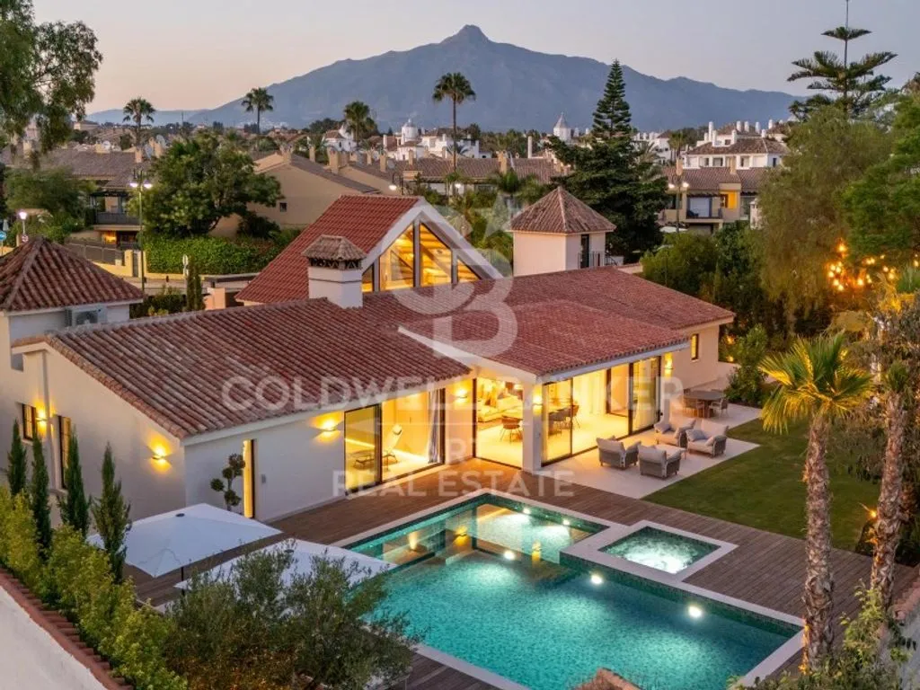 Piscine - Luxury Villa with Private Pool in Marbella