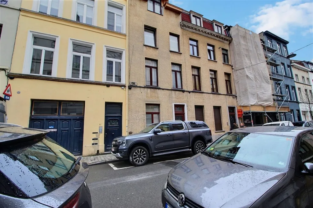6 magamistoaga maja asukohas Ixelles
