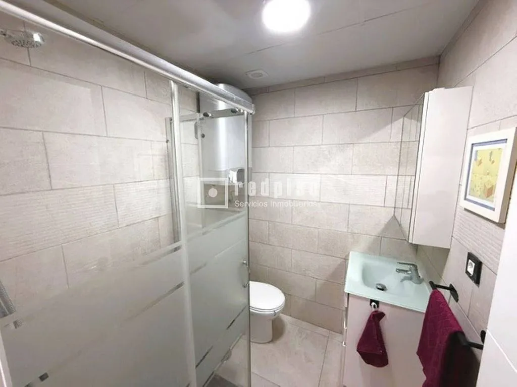 Vannitoad - Apartment with Air Conditioning in Cuatro Caminos