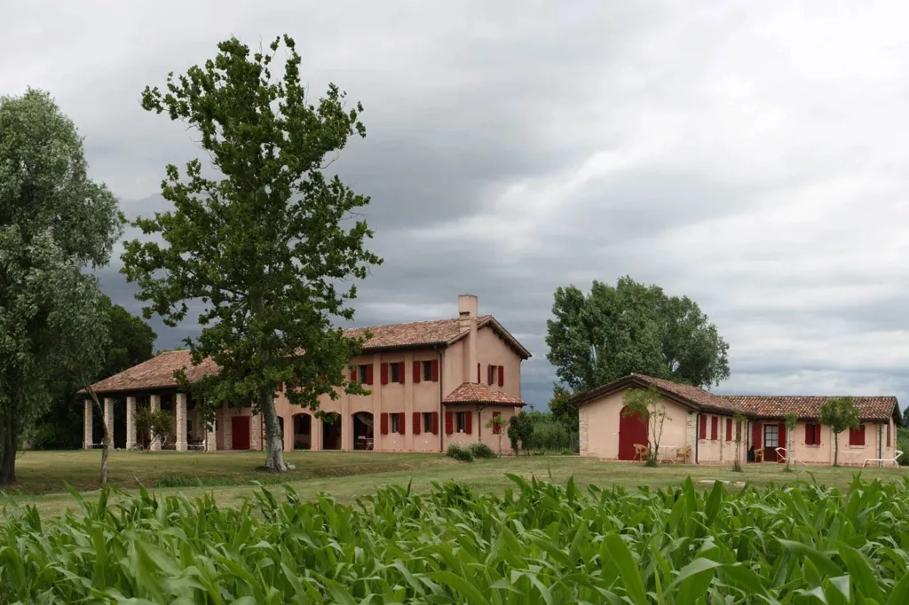 Exterior - Agriturismo with Water Access in Caorle, Veneto