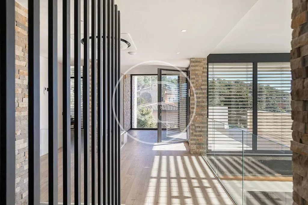 Entrée - Contemporary Villa with Pool in Begues