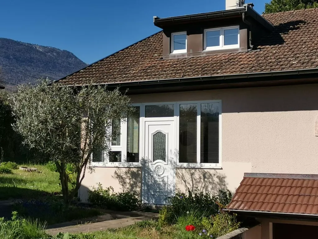 Välivaade - 1960s House with Garden in Thoiry