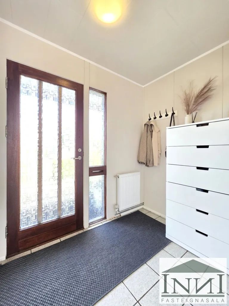 Ingresso - Single-Floor House with Garden in Laugavellir