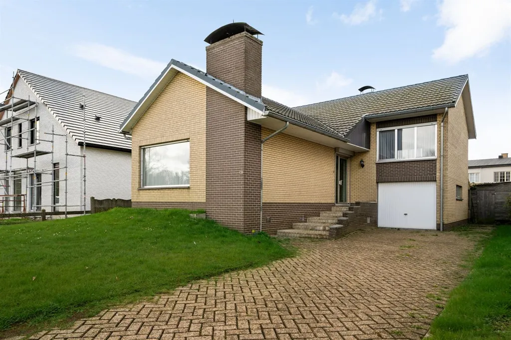 Välivaade - Renovatable Split-Level House in Pulle