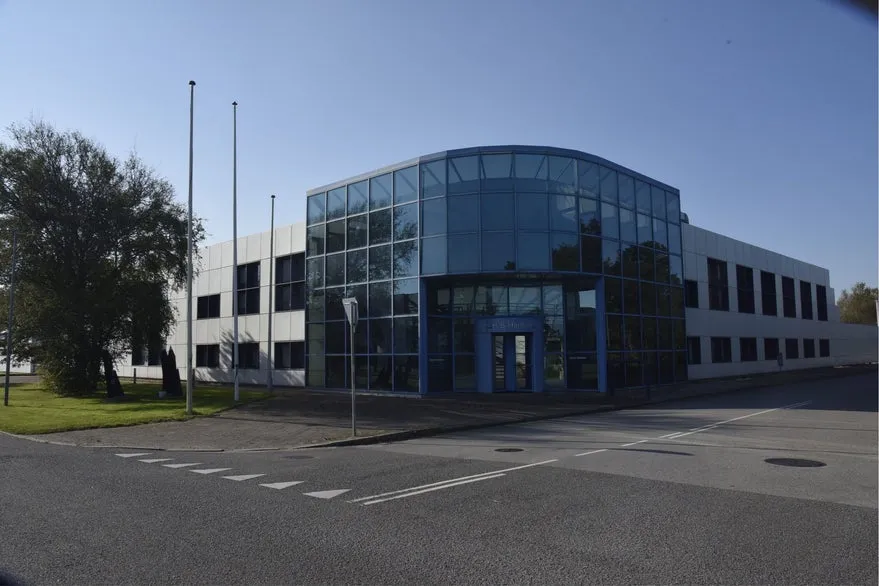 Välivaade - Industrial Complex with Modern Admin in Lem