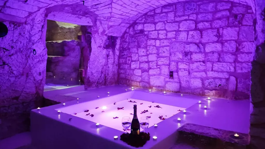 Toad - Rustic Complex with Pool in Ostuni