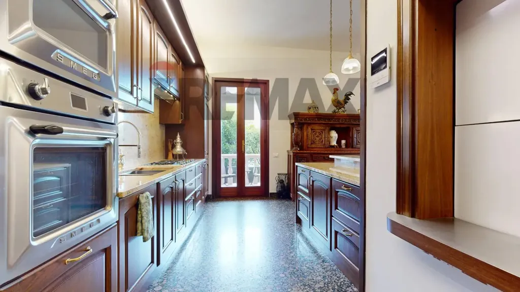 Cuisine - Prestigious Villa with Terrace in Caldogno
