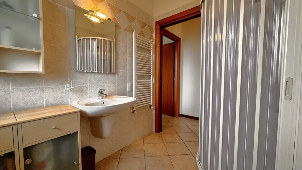 Vannitoad - Charming Triplex with Panoramic Terrace in Lazise