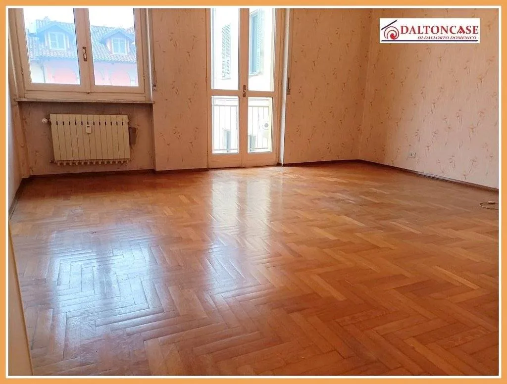 Toad - Spacious Apartment with Balcony in Fossano