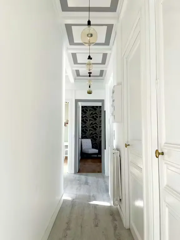hallway_entrance