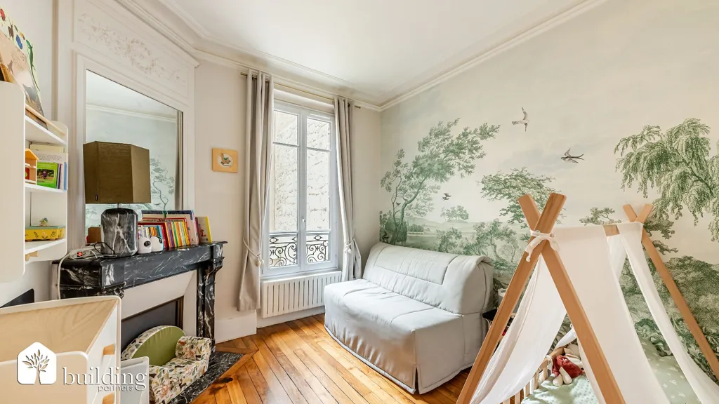 Chambres - Appartement avec vue sur le marché à Levallois-Perret