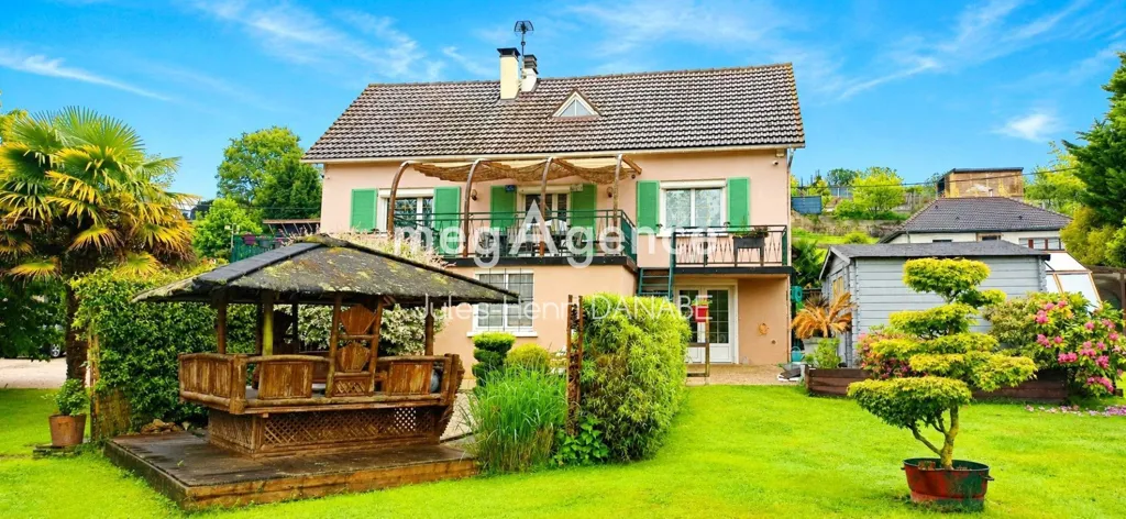 Aed - House with Pool in Sens, 1h15 from Paris