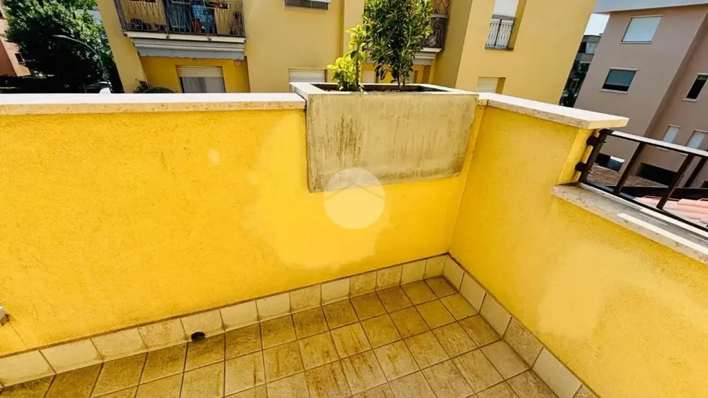 Balcon - Three-Bedroom Apartment with Terraces in Monza