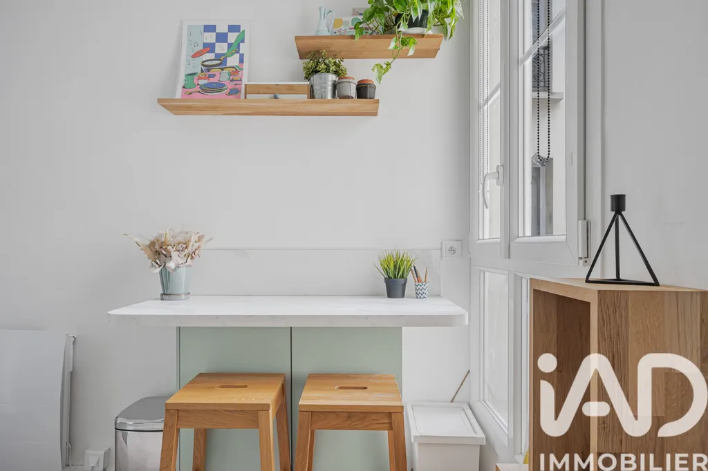 Cuisine - Appartement Rénové avec Balcon au 10ᵉ Arrondissement