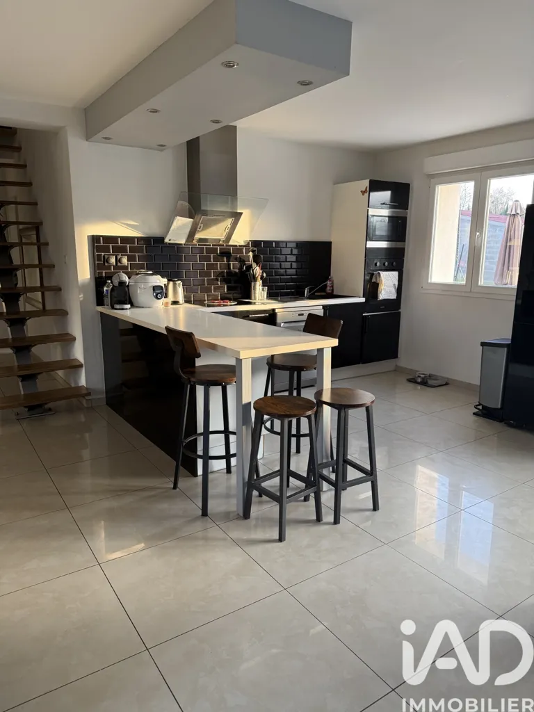 Kitchen - House with Terrace in Vigy