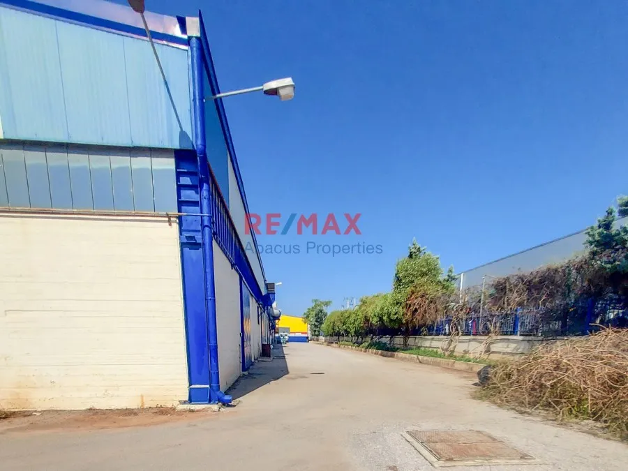 Exterior - Industrial Space with Workshop in Mandra