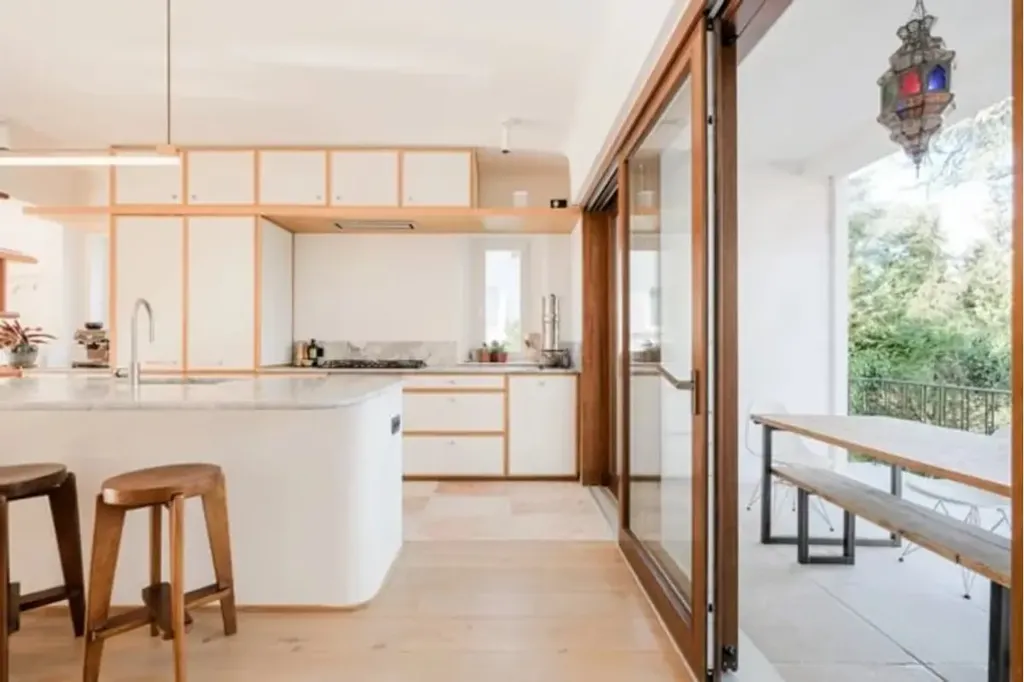 Cuisine - Villa Rénovée avec Terrasse à Uccle