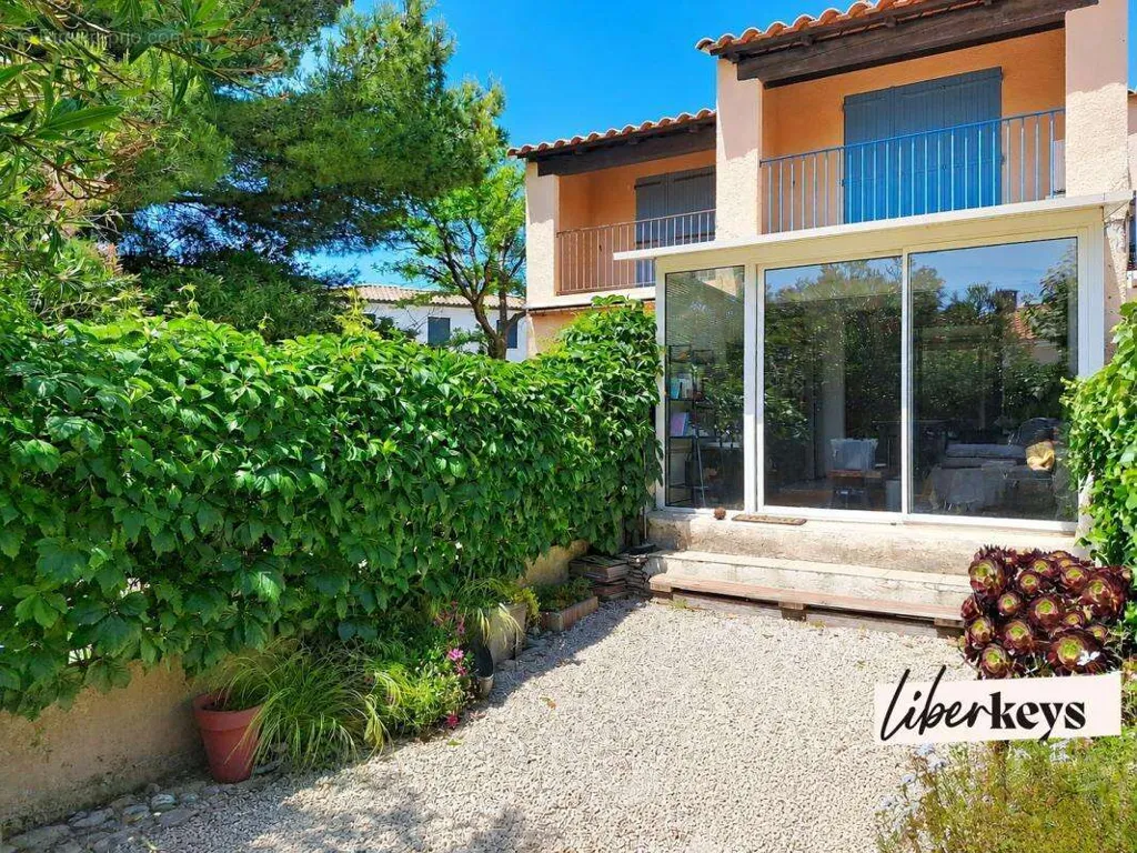 Esterno - Renovated Studio with Garden in Carro