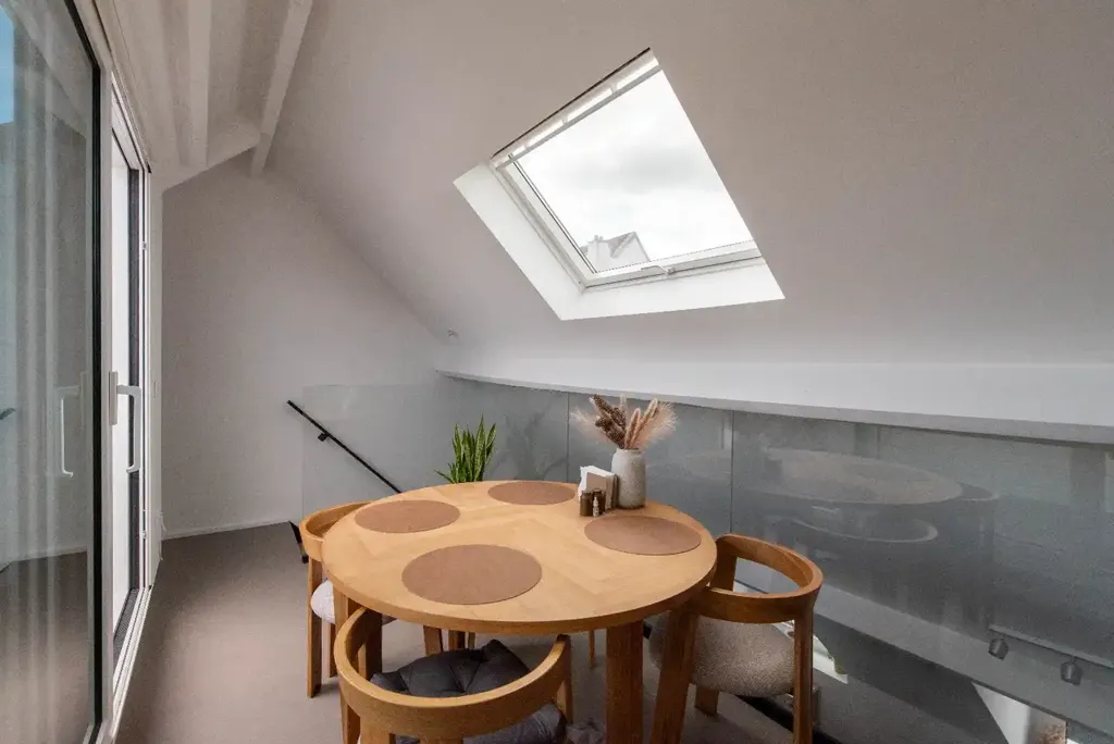 Söögituba - Renovated Duplex with City View in Antwerp