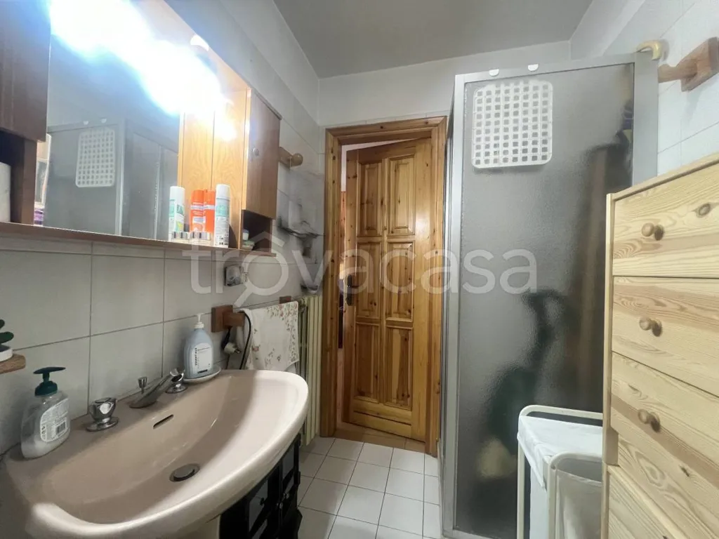 Vannitoad - Armed Apartment with Panoramic View in Bagnolo Piemonte