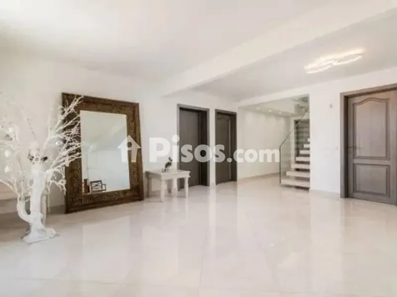Esik - Renovated Chalet with Pool in Sotogrande