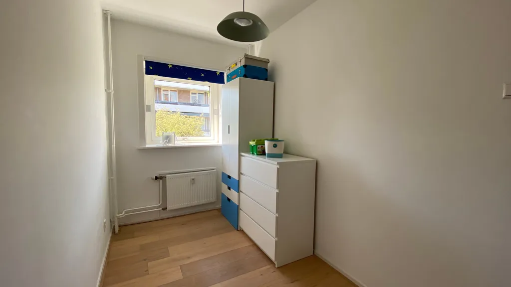 Bureau - Corner Apartment with West Balcony in Amsterdam