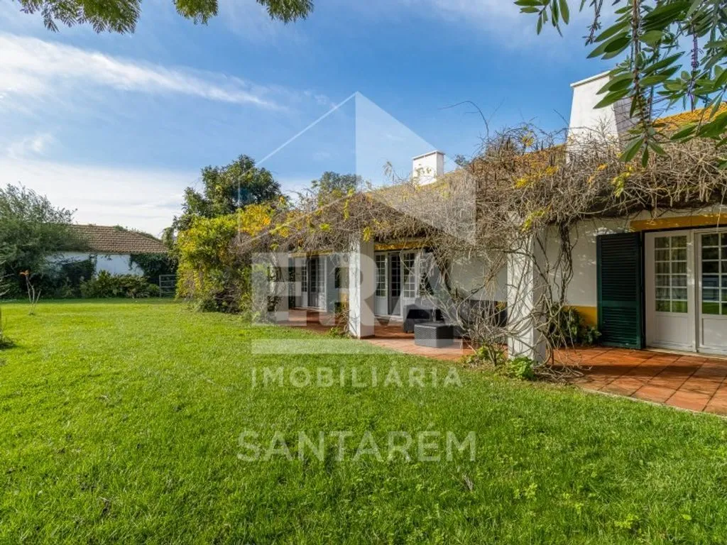 Jardin - Luxury House with Agricultural Land in Benfica do Ribatejo