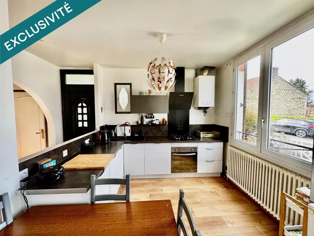 Köök - Three-Bedroom House with Garden in Bonnières-sur-Seine