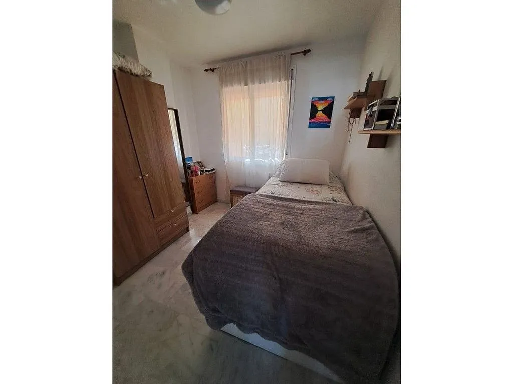 Chambres - 2-Bedroom Apartment with Terrace in Torrequebrada