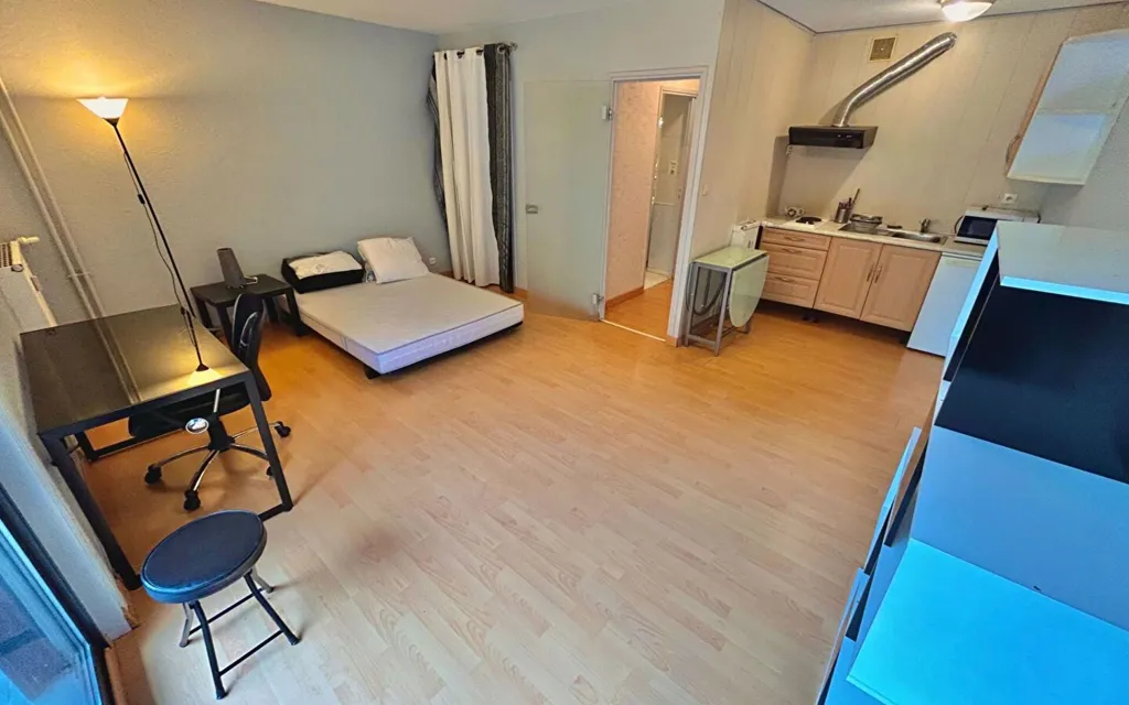 Bedrooms - Meubled Studio with Balcony in Toulouse