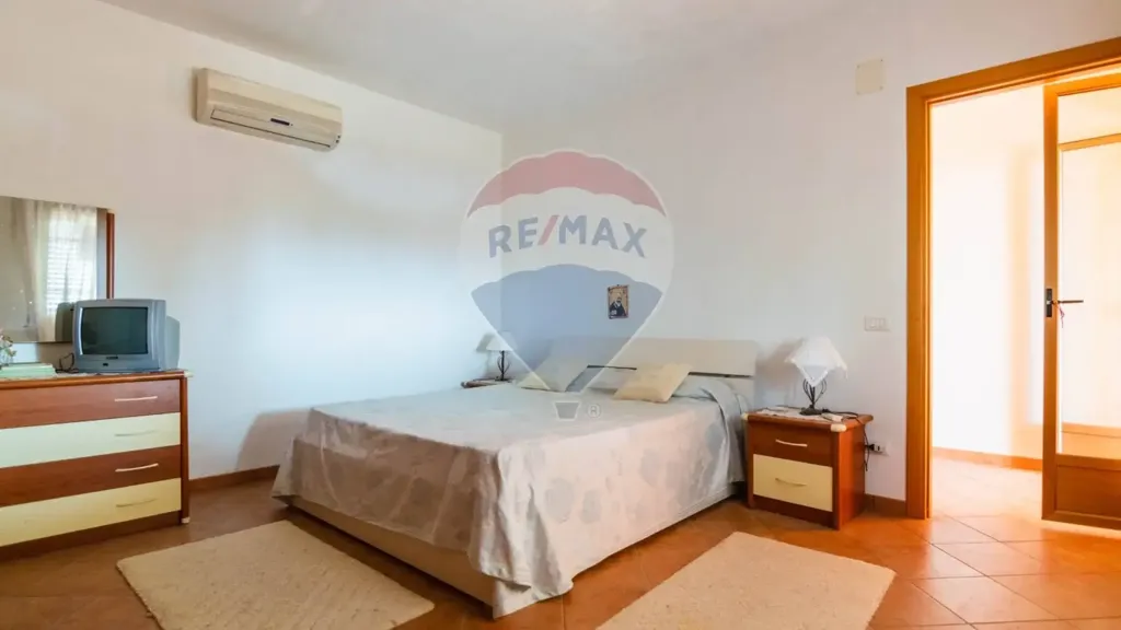 Chambres - Bifamiliar Villa with Garden in Caltanissetta