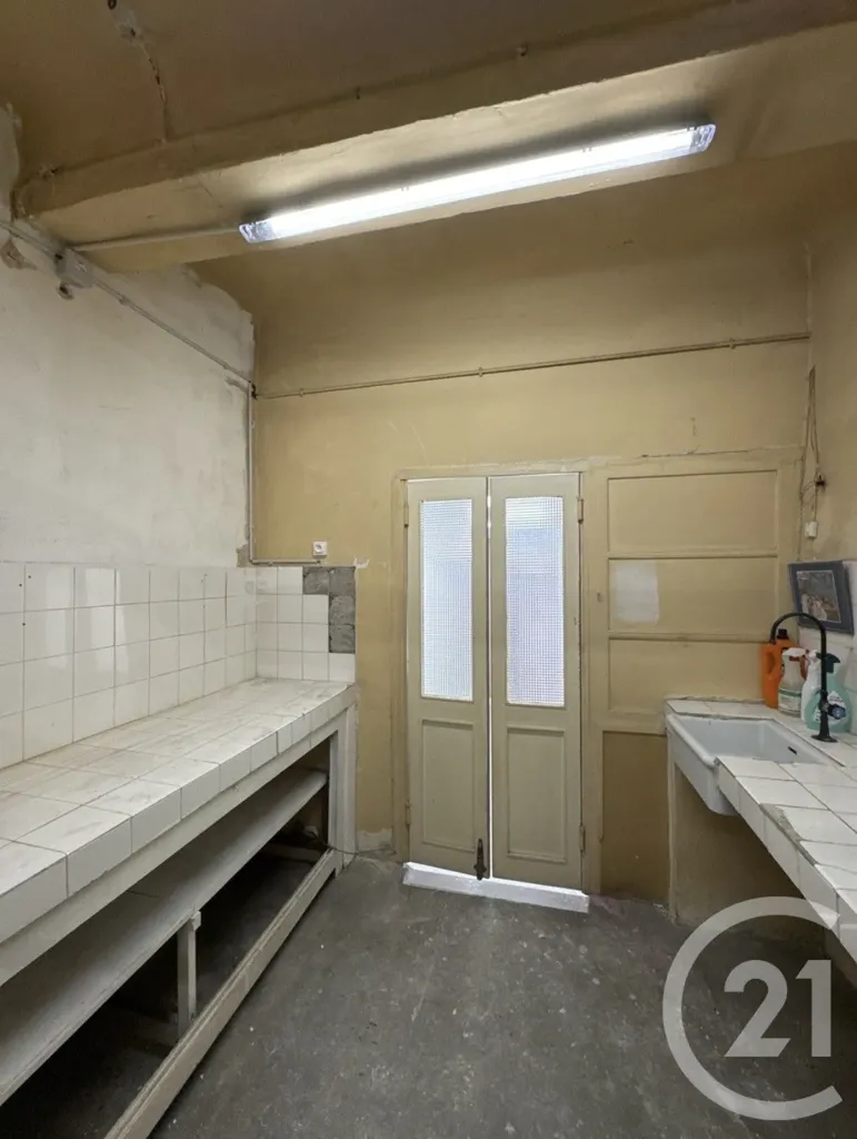 Kitchen - Professional Flat with Shared Waiting Room in Marseille 5th