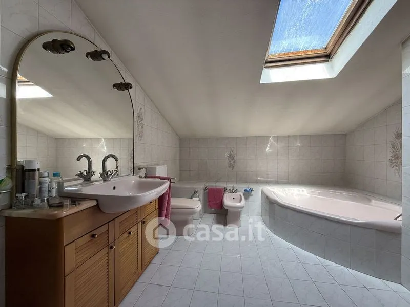Salles de bain - Villa with Lake View in Dongo