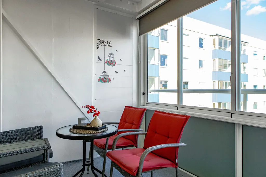 Balcone - Renovated Two-Bedroom with Balcony in Halmstad