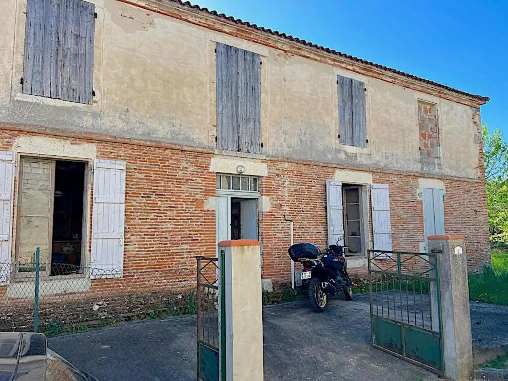 Extérieur - Maison à Rénover avec Jardin à Golfech