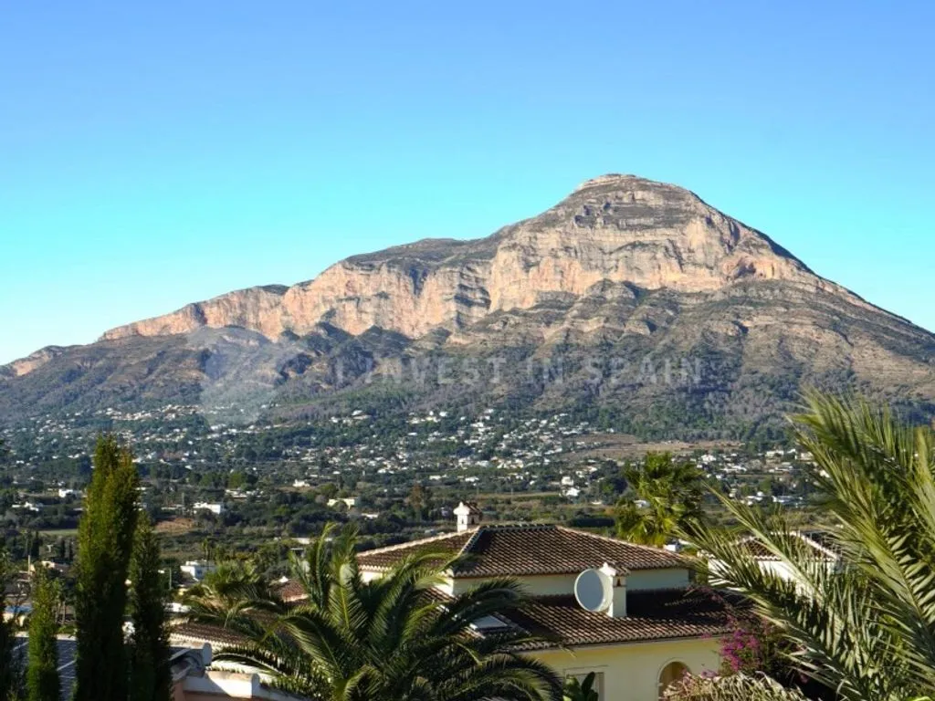 Newly Built Villa with Pool in Jávea