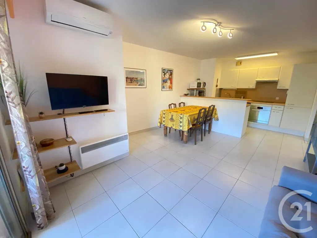 Séjour - Appartement T3 avec Piscine à Antibes