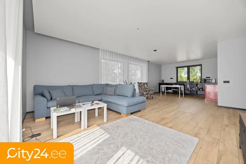 Salón - Spacious Cottage with Garden in Maidla, Saue