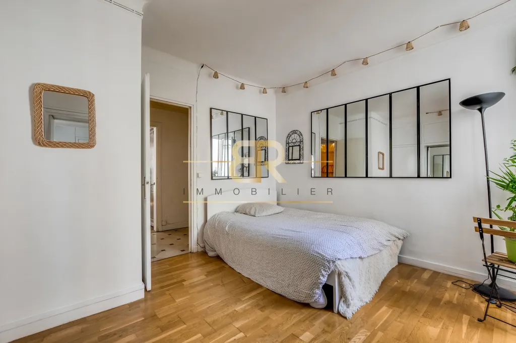 Magamistoad - Haussmannian Flat with Charm in Saint-Georges