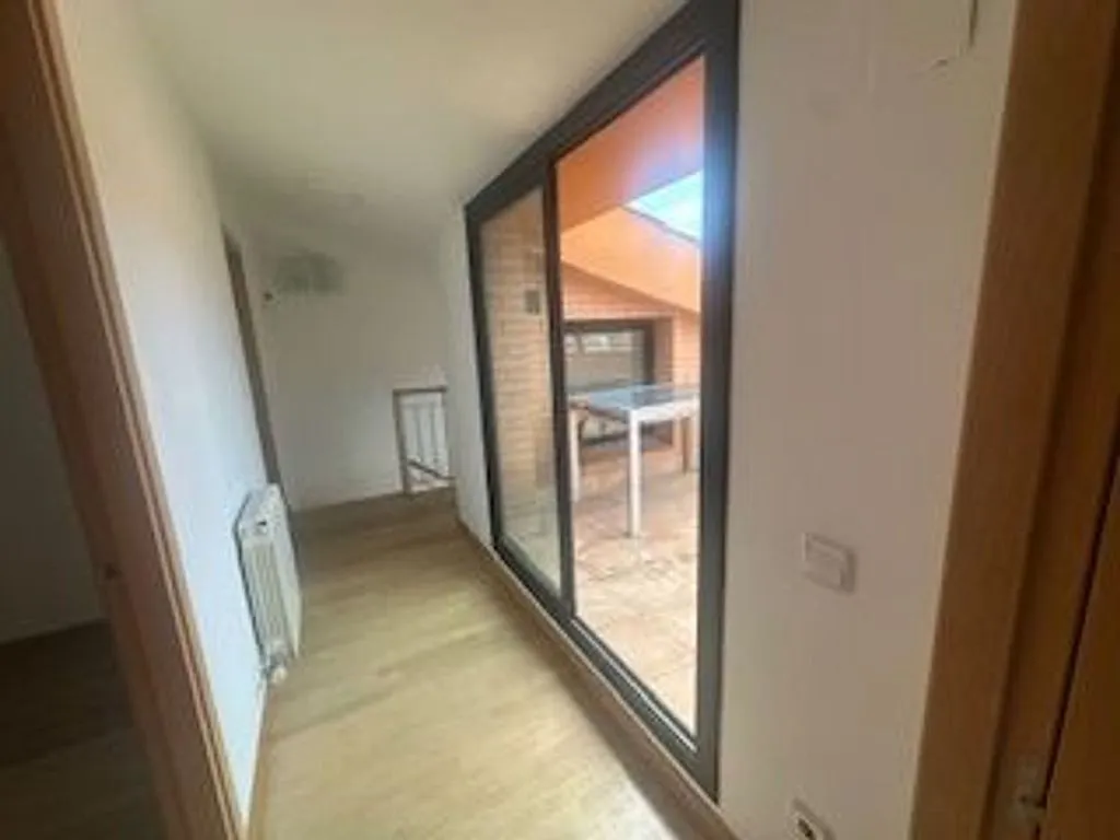 Entrée - Duplex with Terrace and Balcony in Terrassa Centre