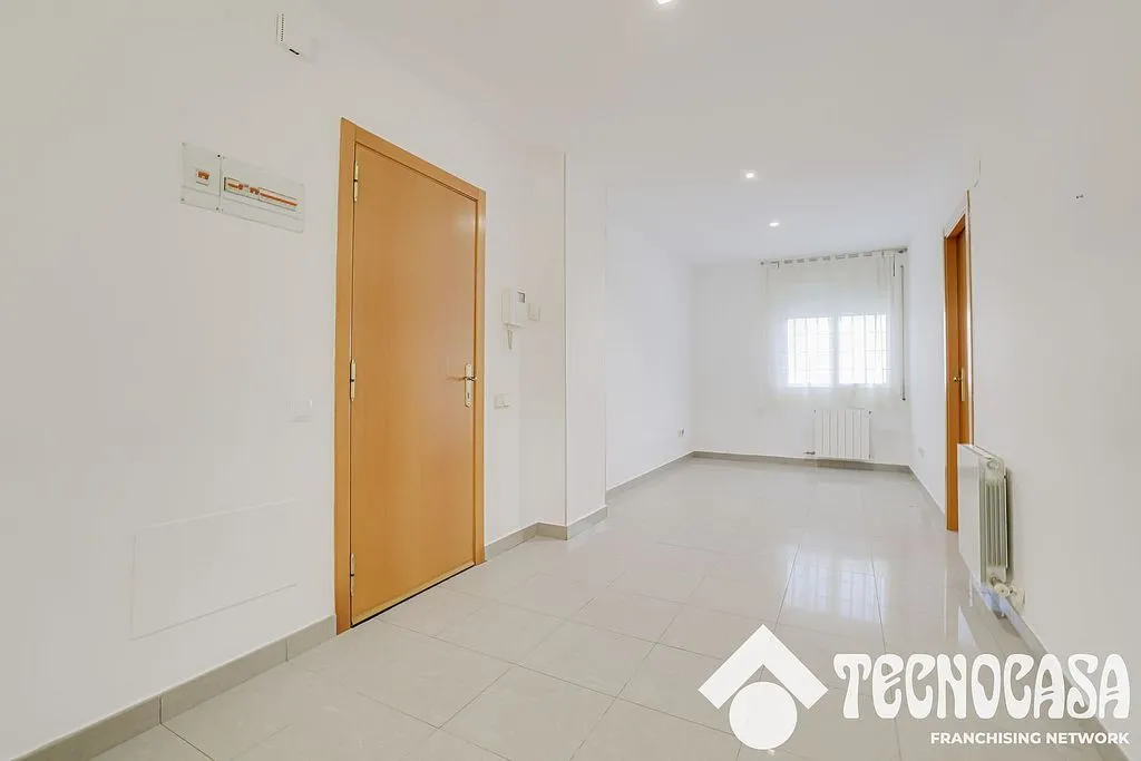hallway_entrance