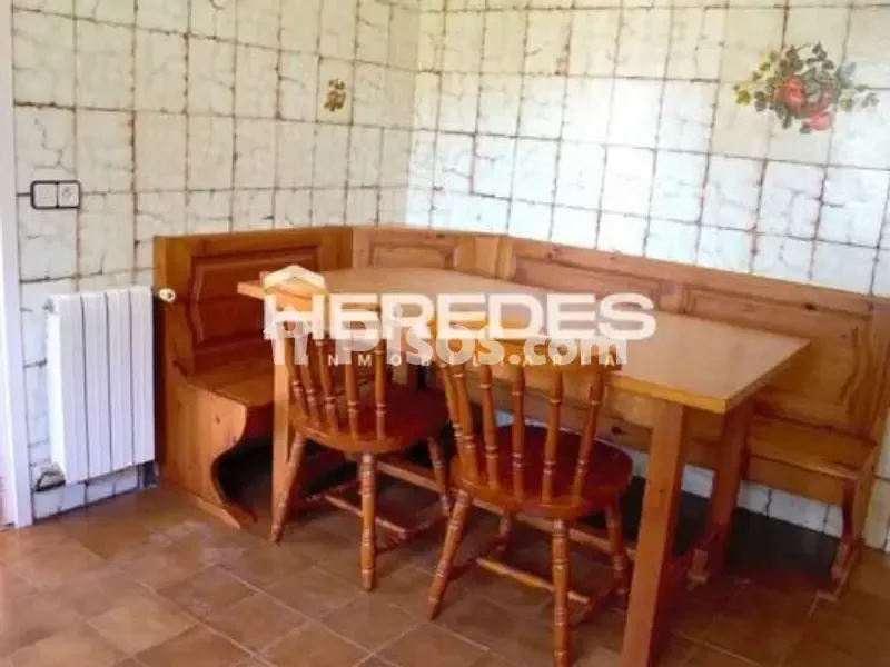 Söögituba - Chalet with Terrace in Torrelles de Llobregat